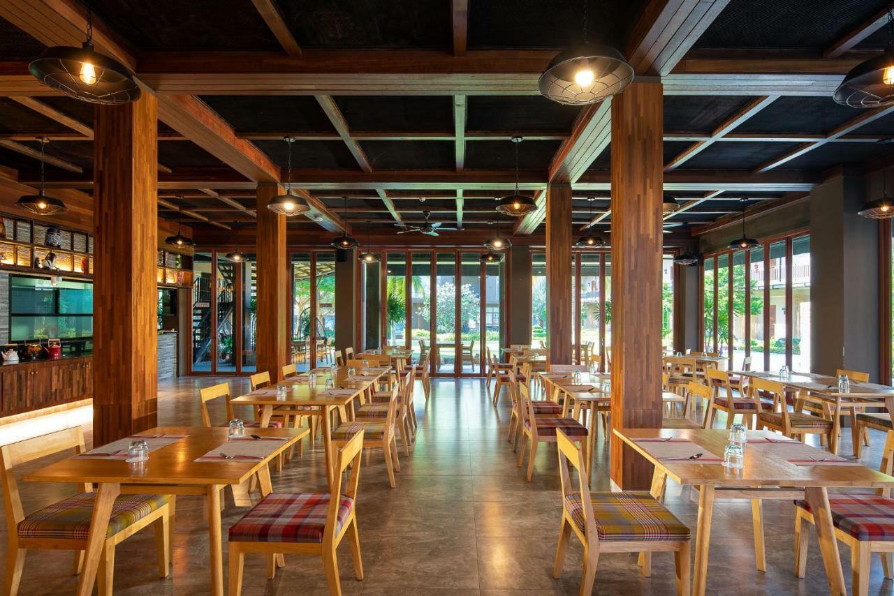 סאם רוי יוט La Isla Pranburi Beach Resort מראה חיצוני תמונה