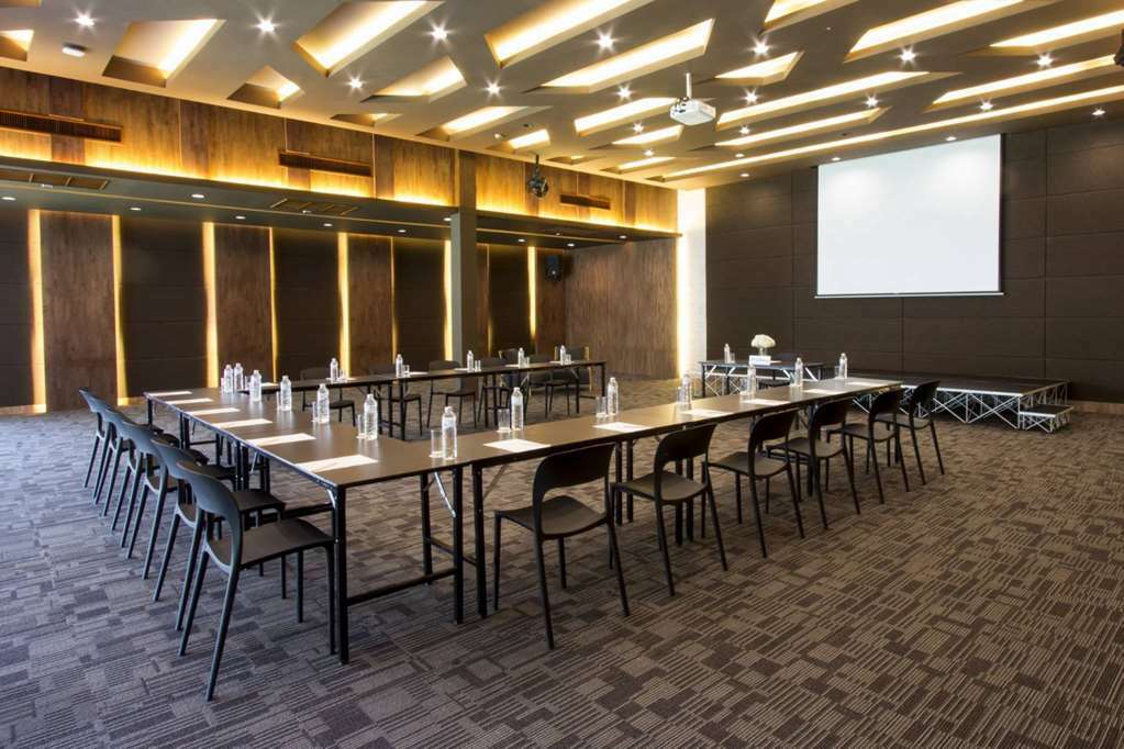 סאם רוי יוט La Isla Pranburi Beach Resort מראה חיצוני תמונה